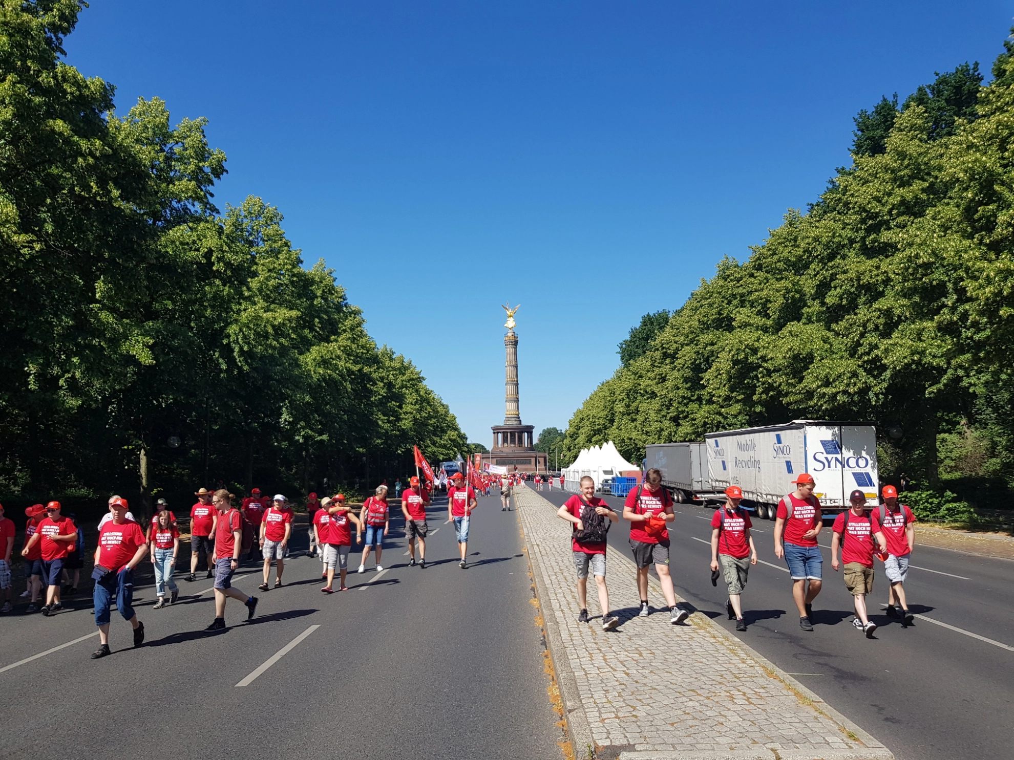 Vorstand, FairWandel, Teilnehmer, Demonstranten, Siegessäule, Berlin